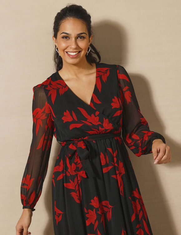 Robe longue volant, voile imprimé (noir / rouge) Robe longue volant, voile imprimé (noir / rouge)